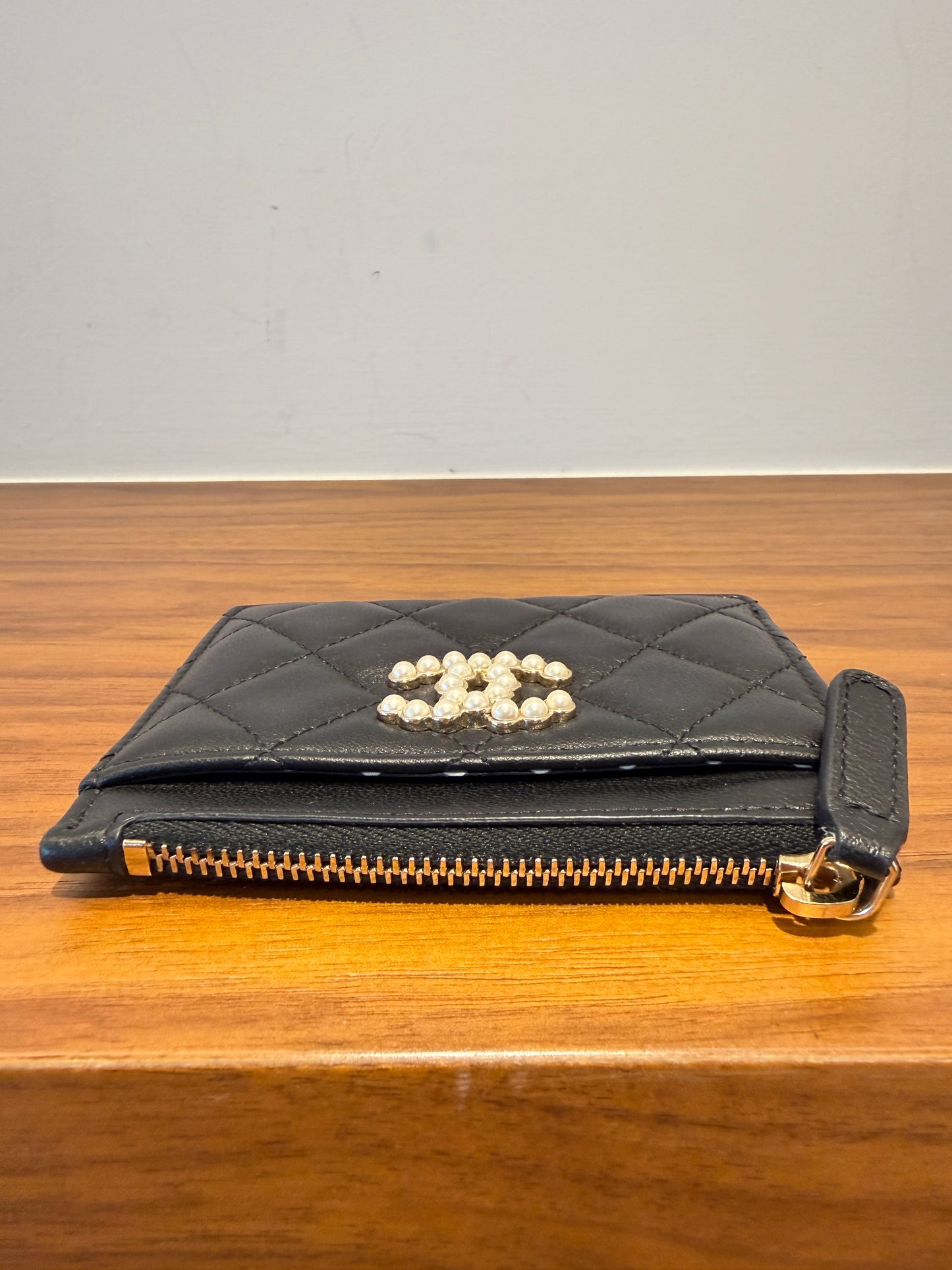 Chanel Lambskin Cardholder in Black with Zipper compartment