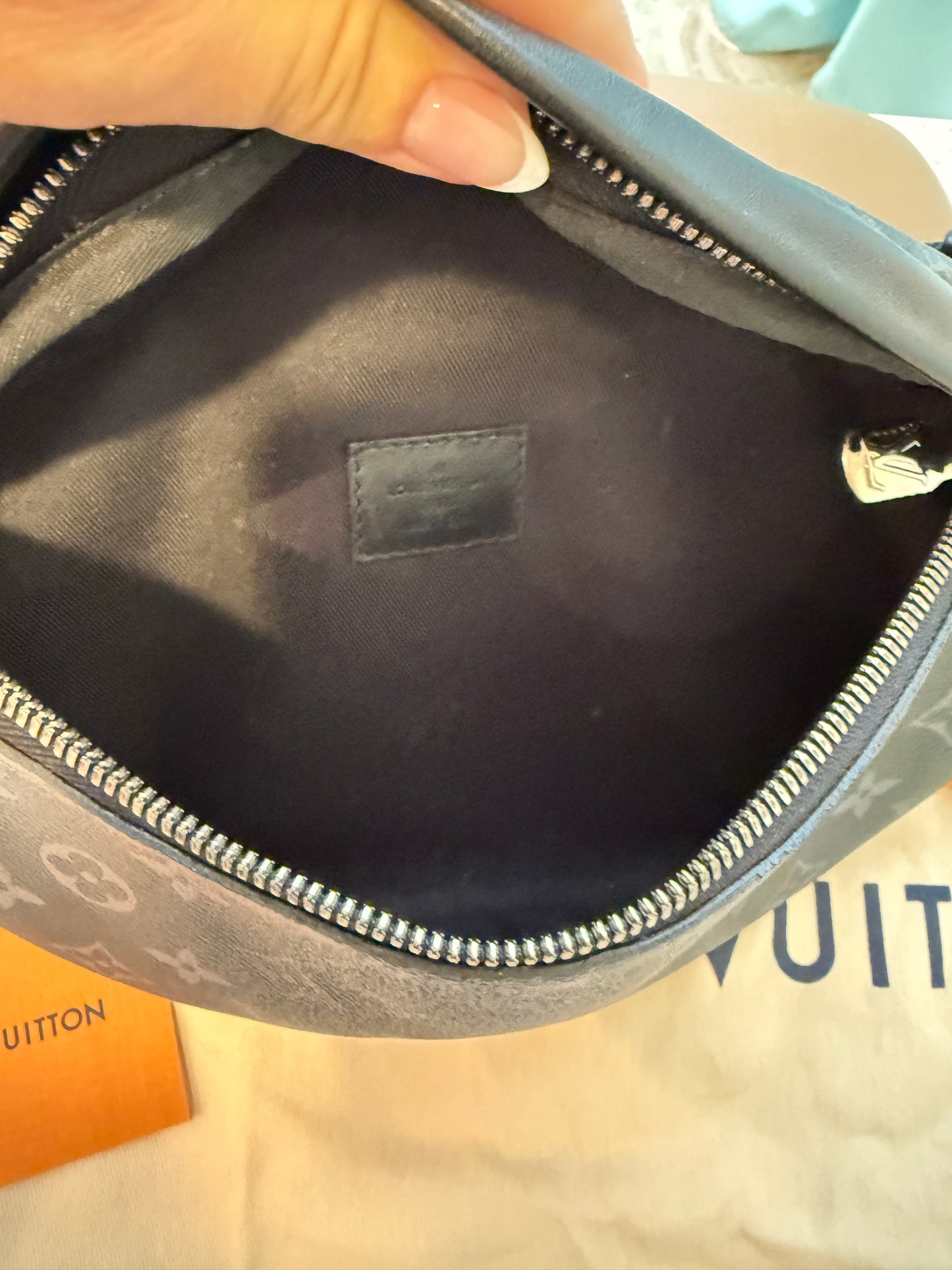 Louis Vuitton Monogram Eclipse Discovery Bumbag