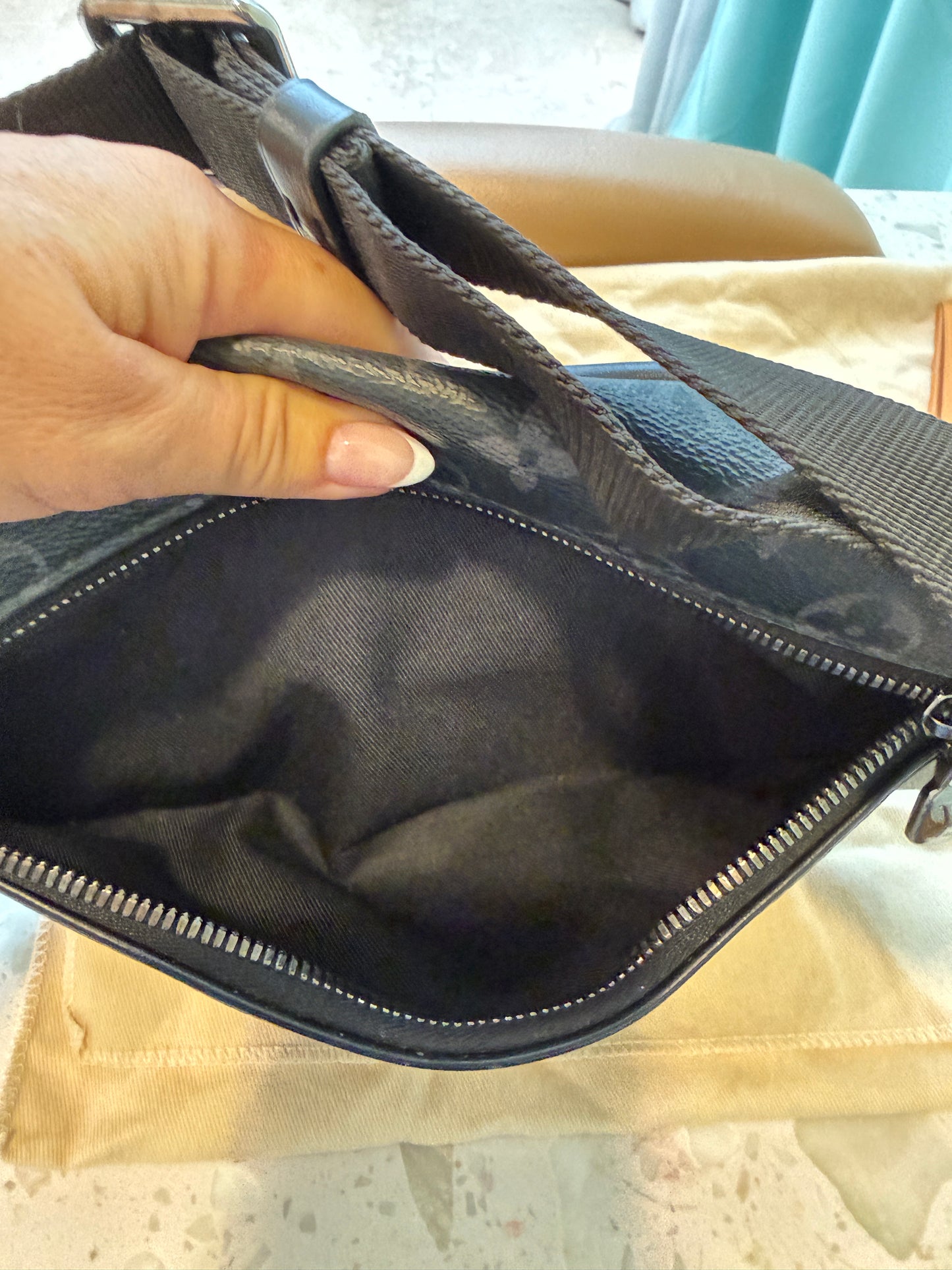 Louis Vuitton Monogram Eclipse Discovery Bumbag