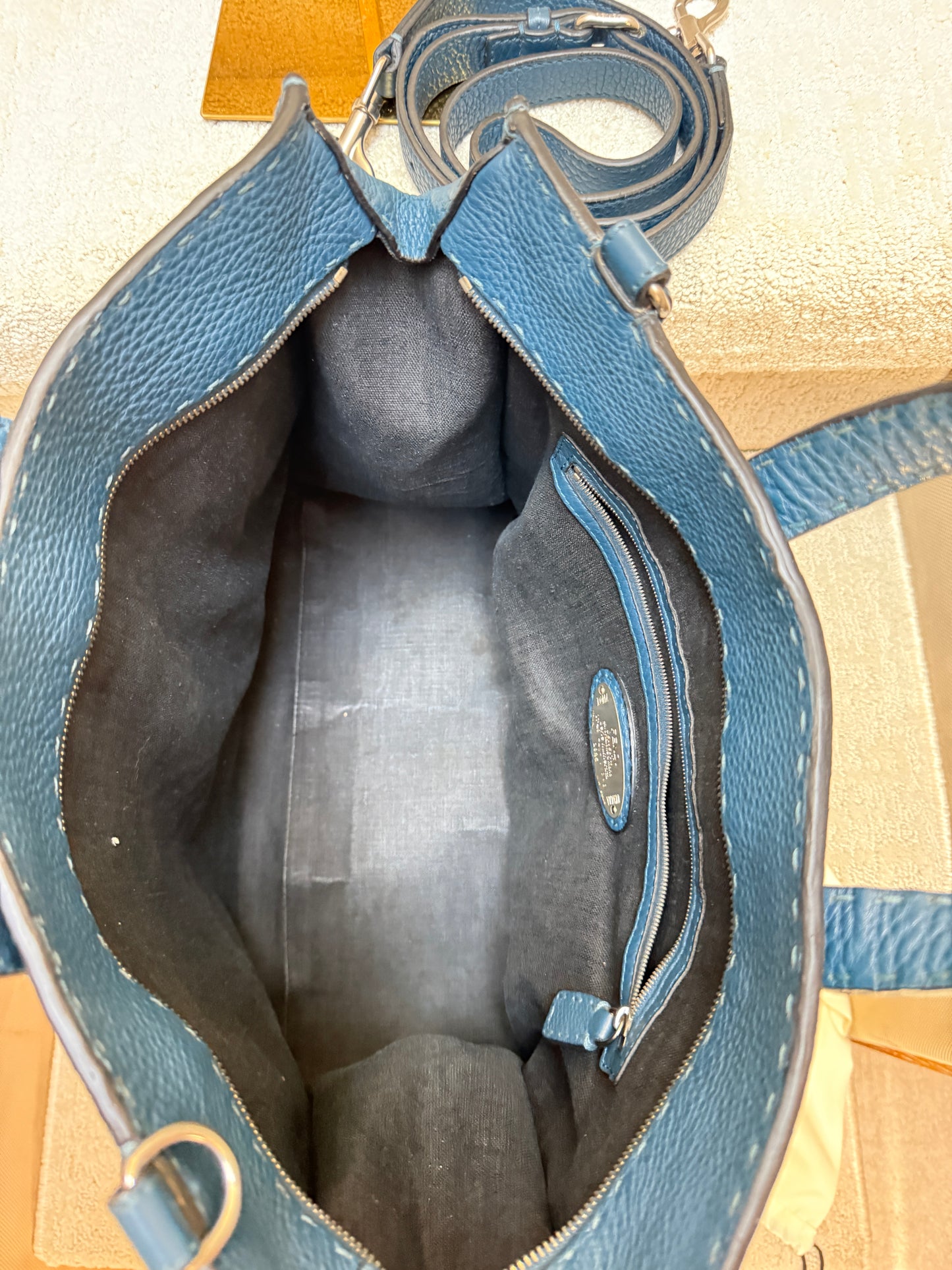 Fendi Selleria Leather Tote Bag in Blue