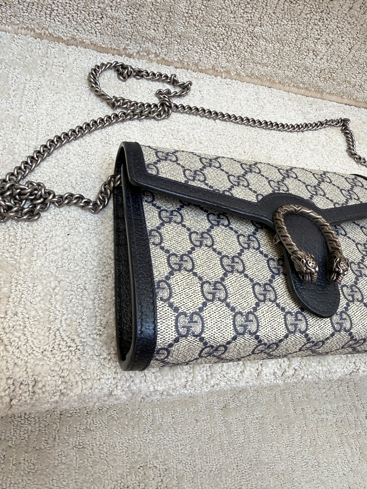Gucci GG Supreme Monogram Mini Dionysus Chain Wallet in Navy