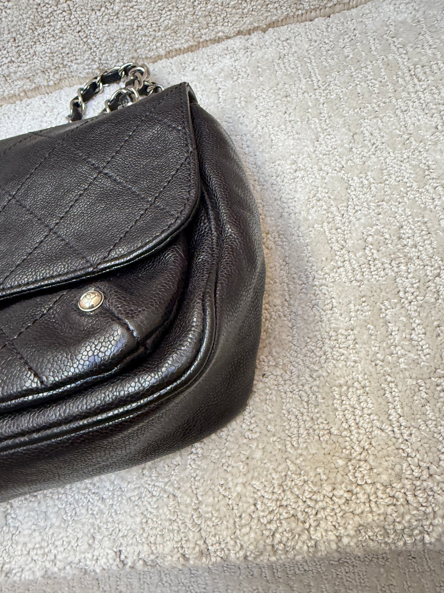 chanel 2.55 reissue fourth corner view