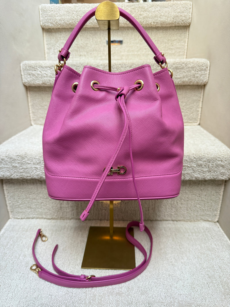 Salvatore Ferragamo Vara Bucket Bag in Purple