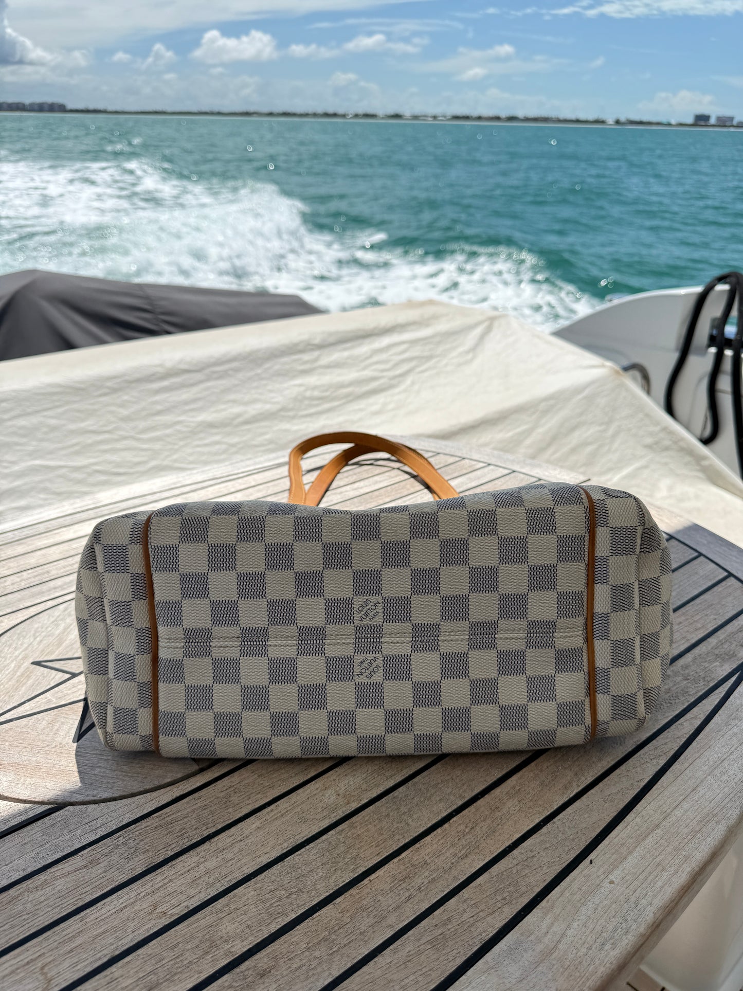 Louis Vuitton Totally MM Damier Azur Pre-Owned