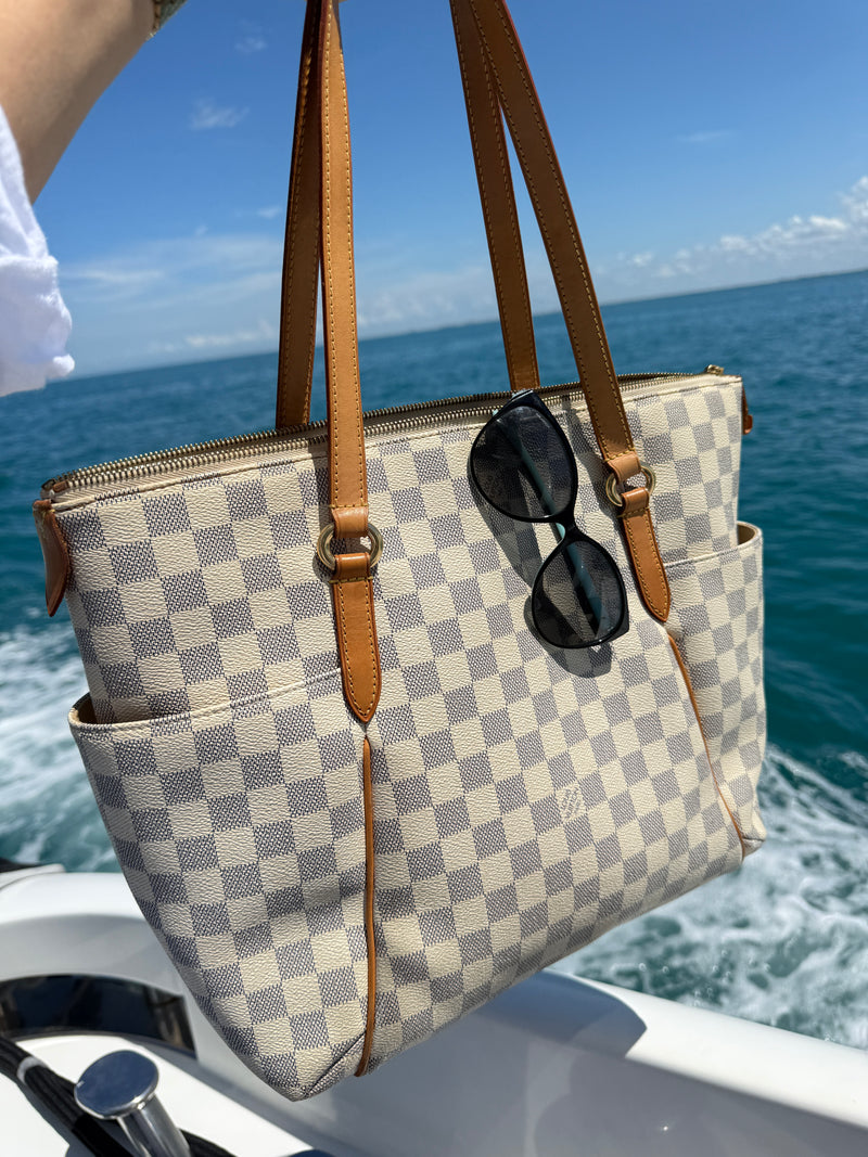 Louis Vuitton Totally MM Damier Azur Pre-Owned