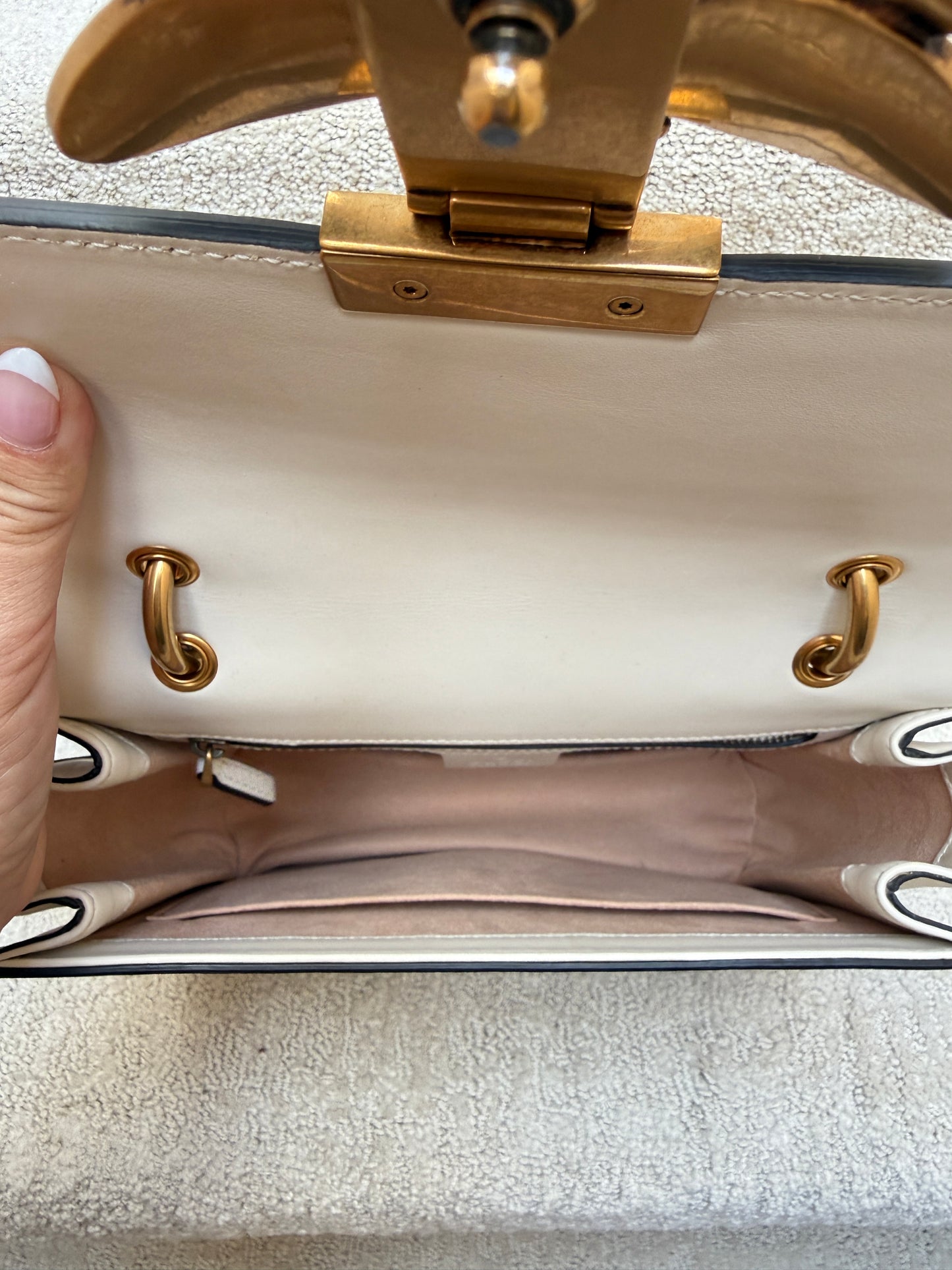 Gucci queen margaret handbag interior view