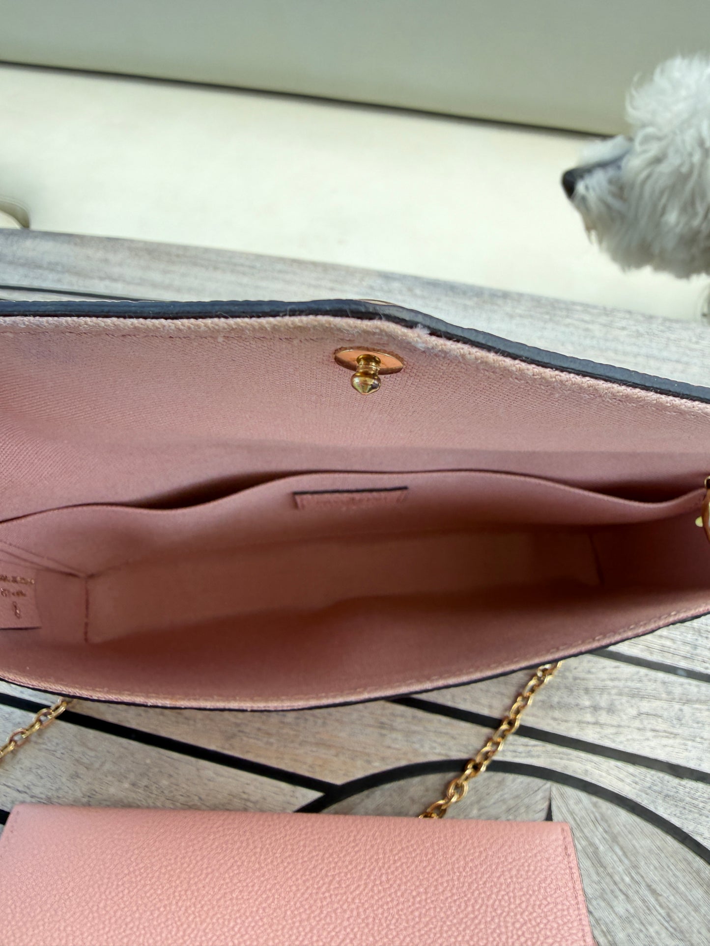 louis vuitton felicie pochette pink empriente interior view
