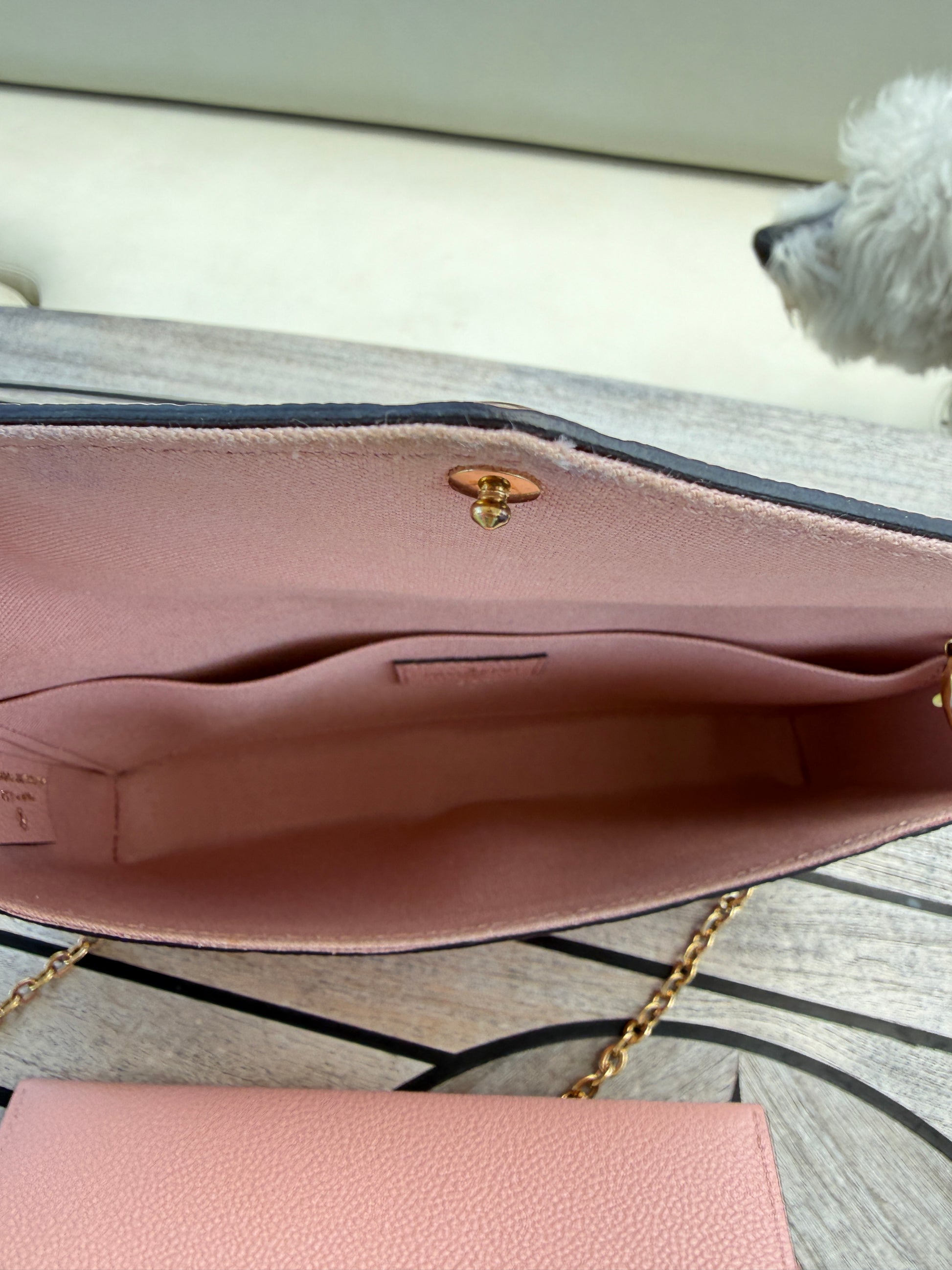 louis vuitton felicie pochette pink empriente interior view