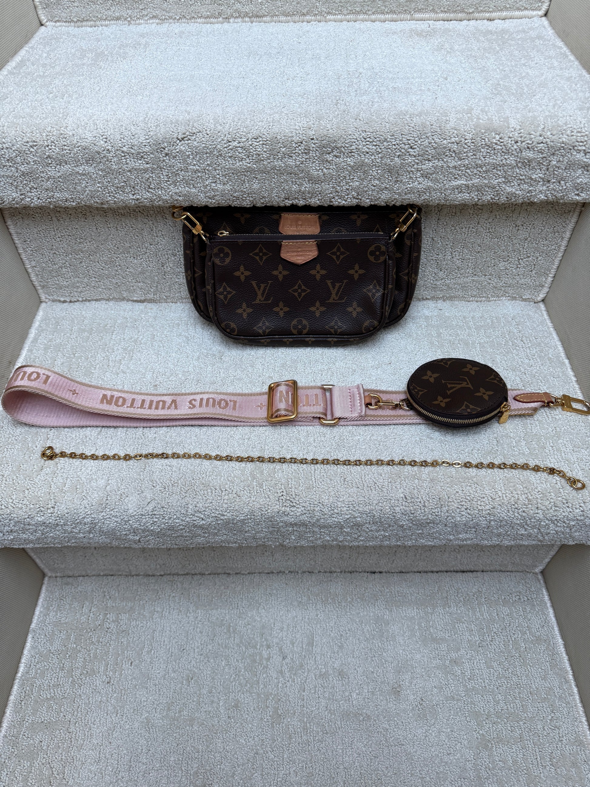 Louis vuitton multi pochette in rose claire pink with coin pouch crossbody strap and gold shoulder chain on consignment from purseonalshopper for resale