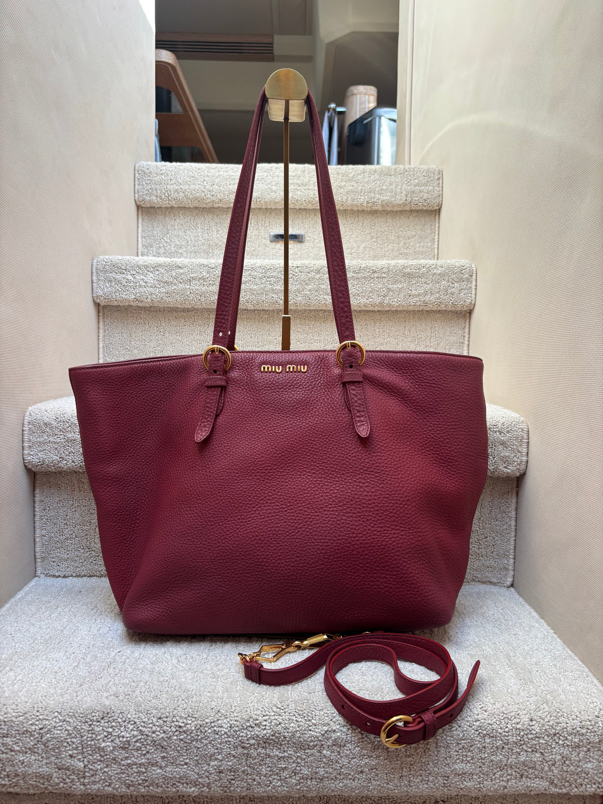 Miu Miu Vitello Danino Burgundy Leather Tote Pre-Owned
