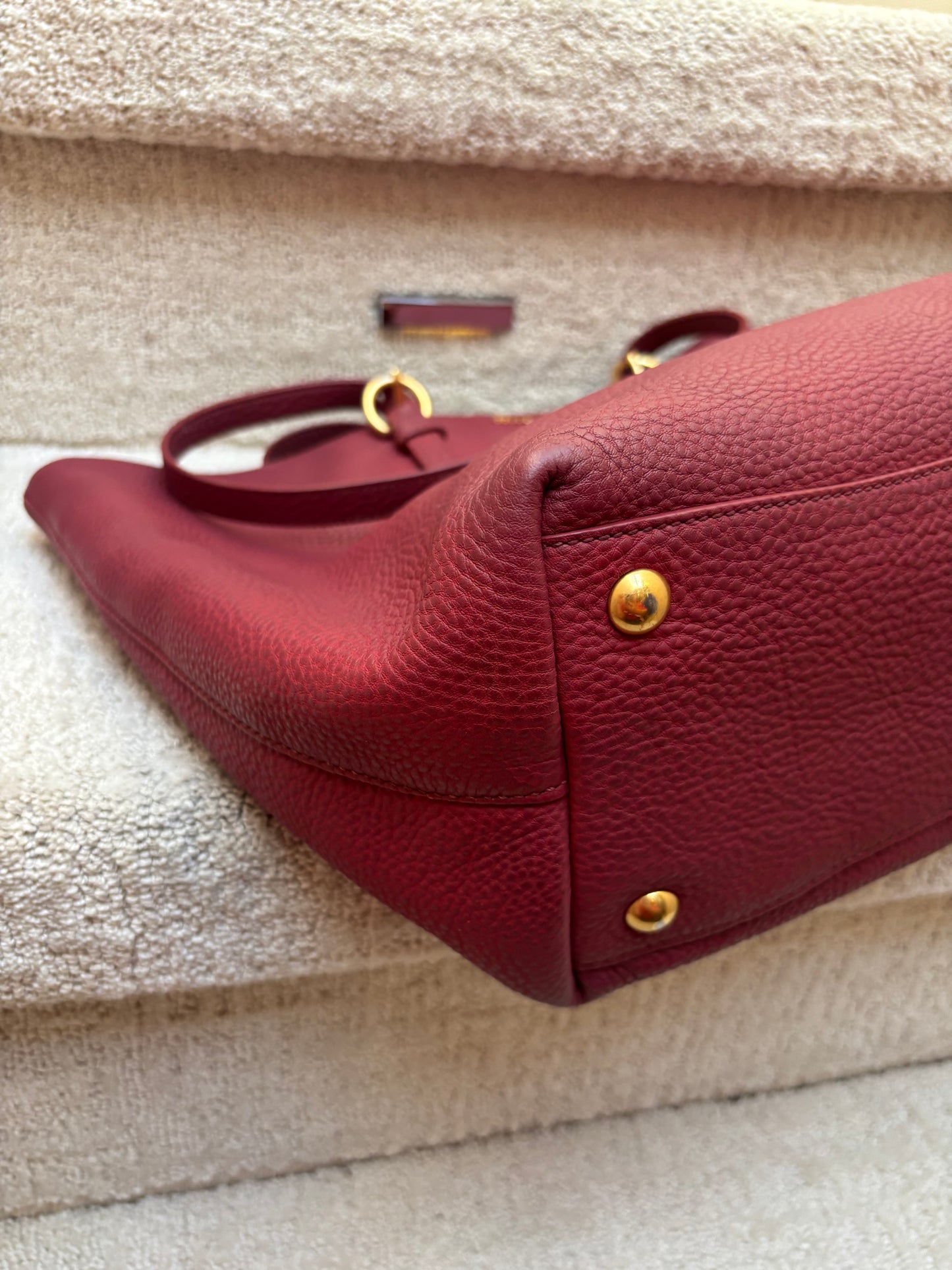 Miu Miu Vitello Danino Burgundy Leather Tote Pre-Owned