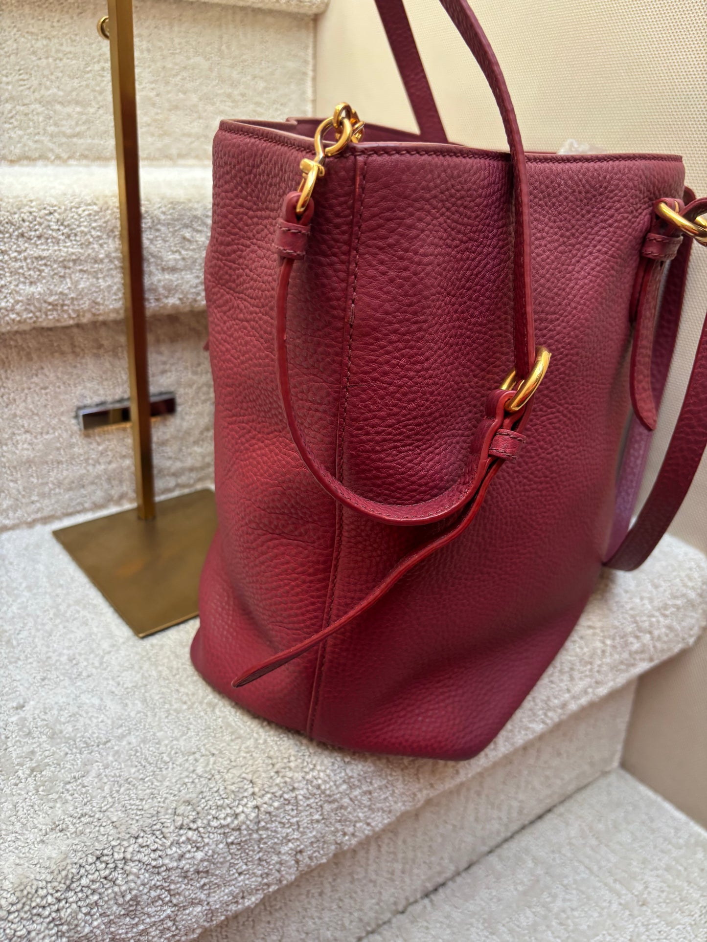 Miu Miu Vitello Danino Burgundy Leather Tote Pre-Owned