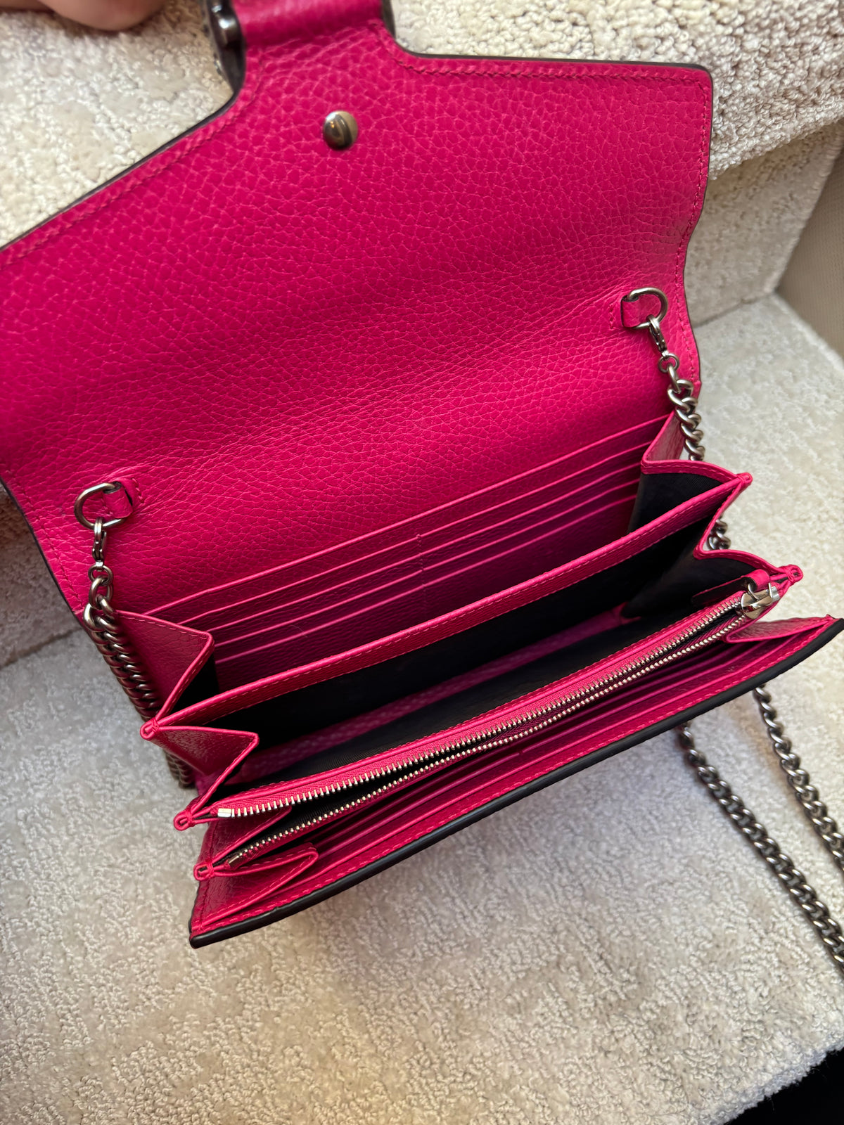 Gucci Dionysus Handbag in Hot Pink Pre-Owned