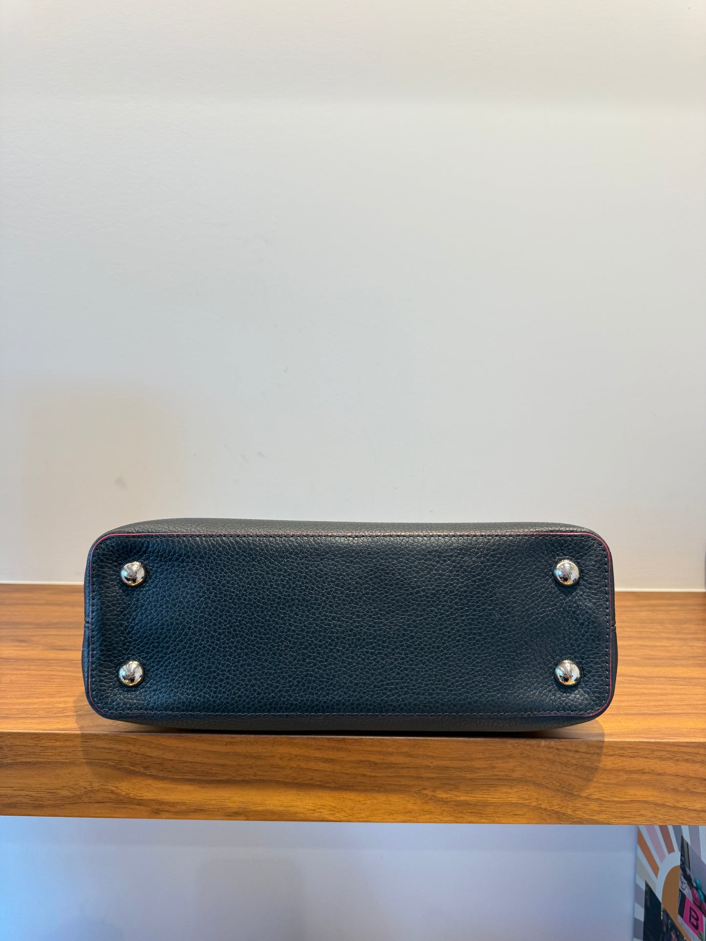 Louis Vuitton Taurillon Capucines PM in Dark Navy & Pink