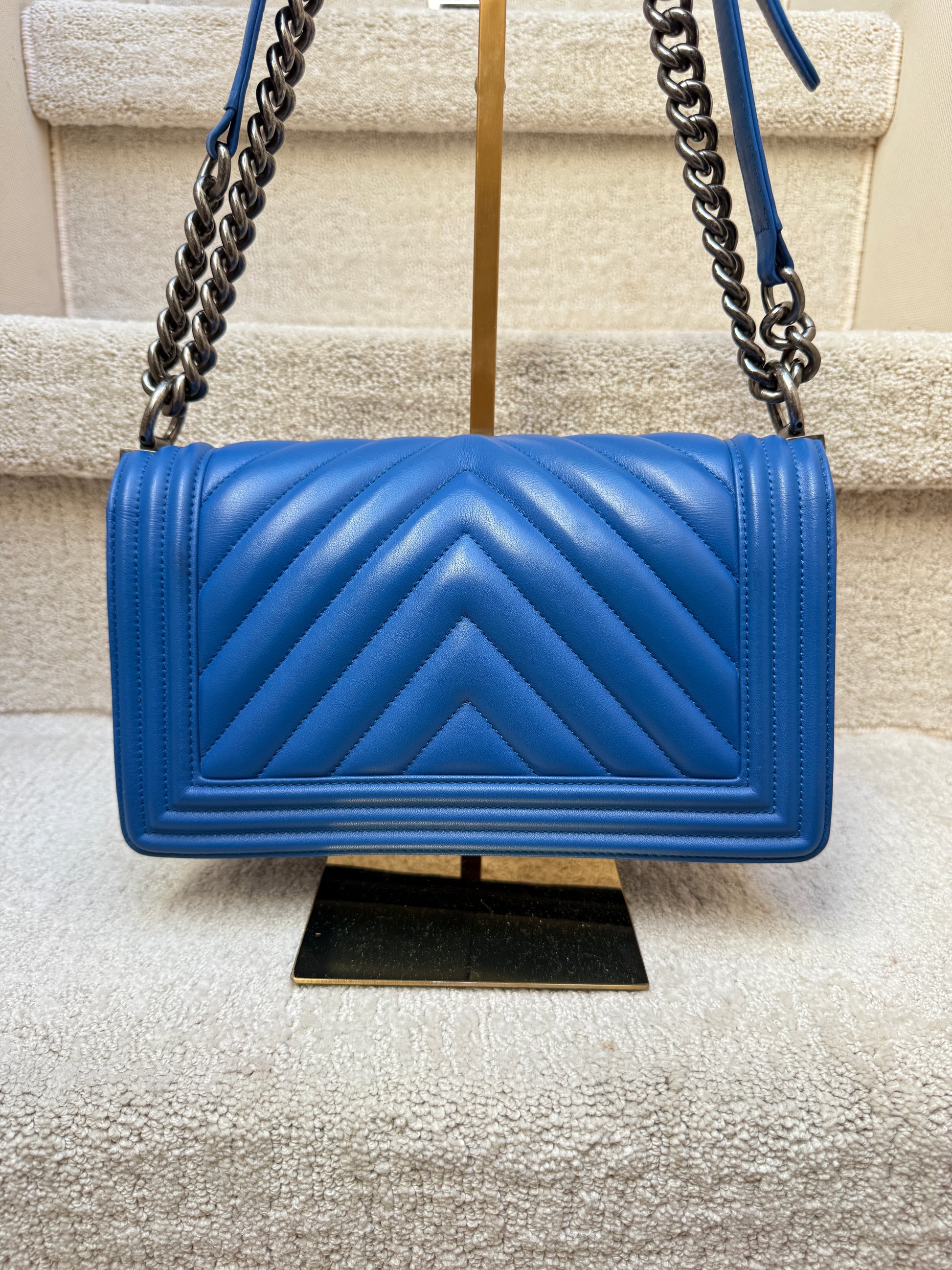 back side of chanel boy bag in blue chevon for sale authentic