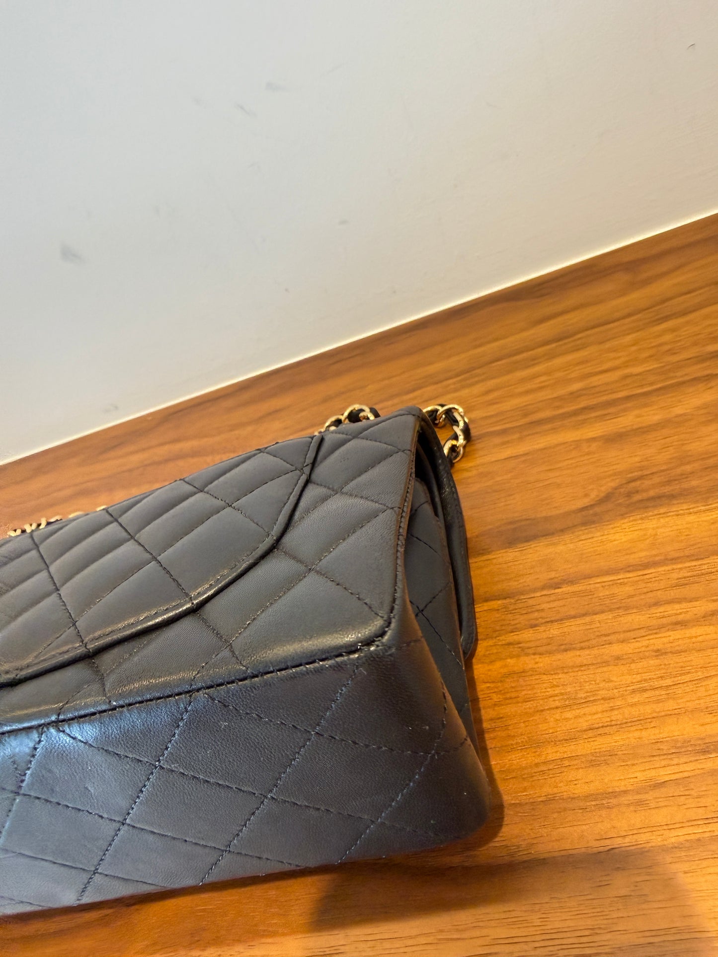 Chanel Small Classic Double Flap rear right corner