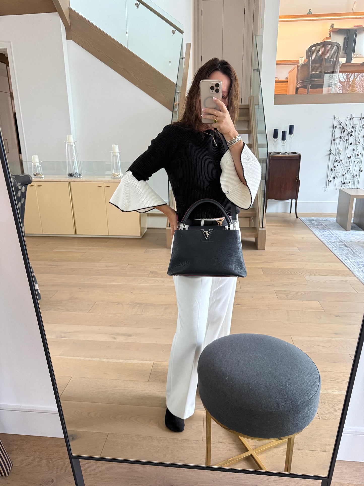 Louis Vuitton Taurillon Capucines PM in Dark Navy & Pink