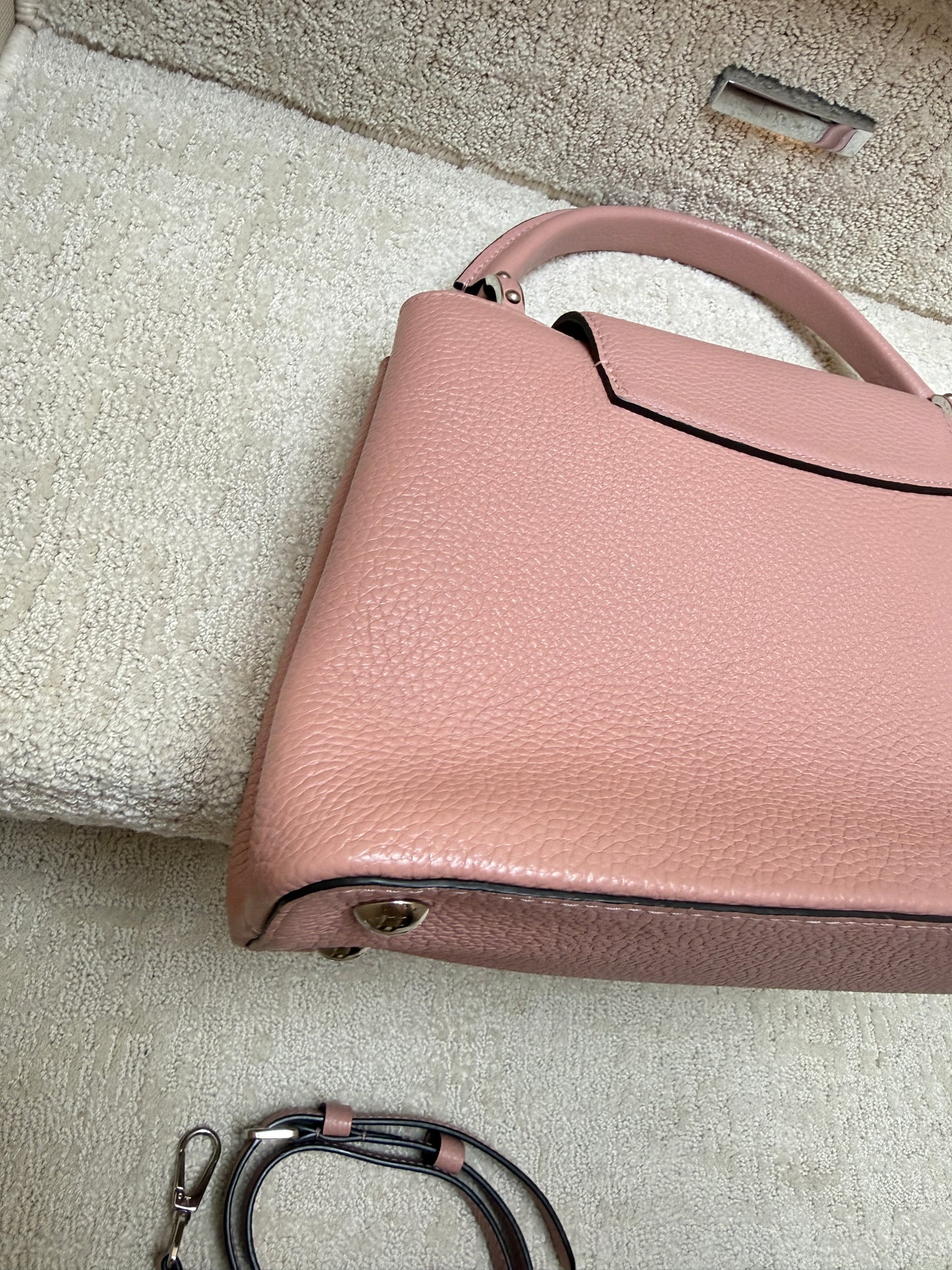 Louis vuitton capucines close-up view of corner