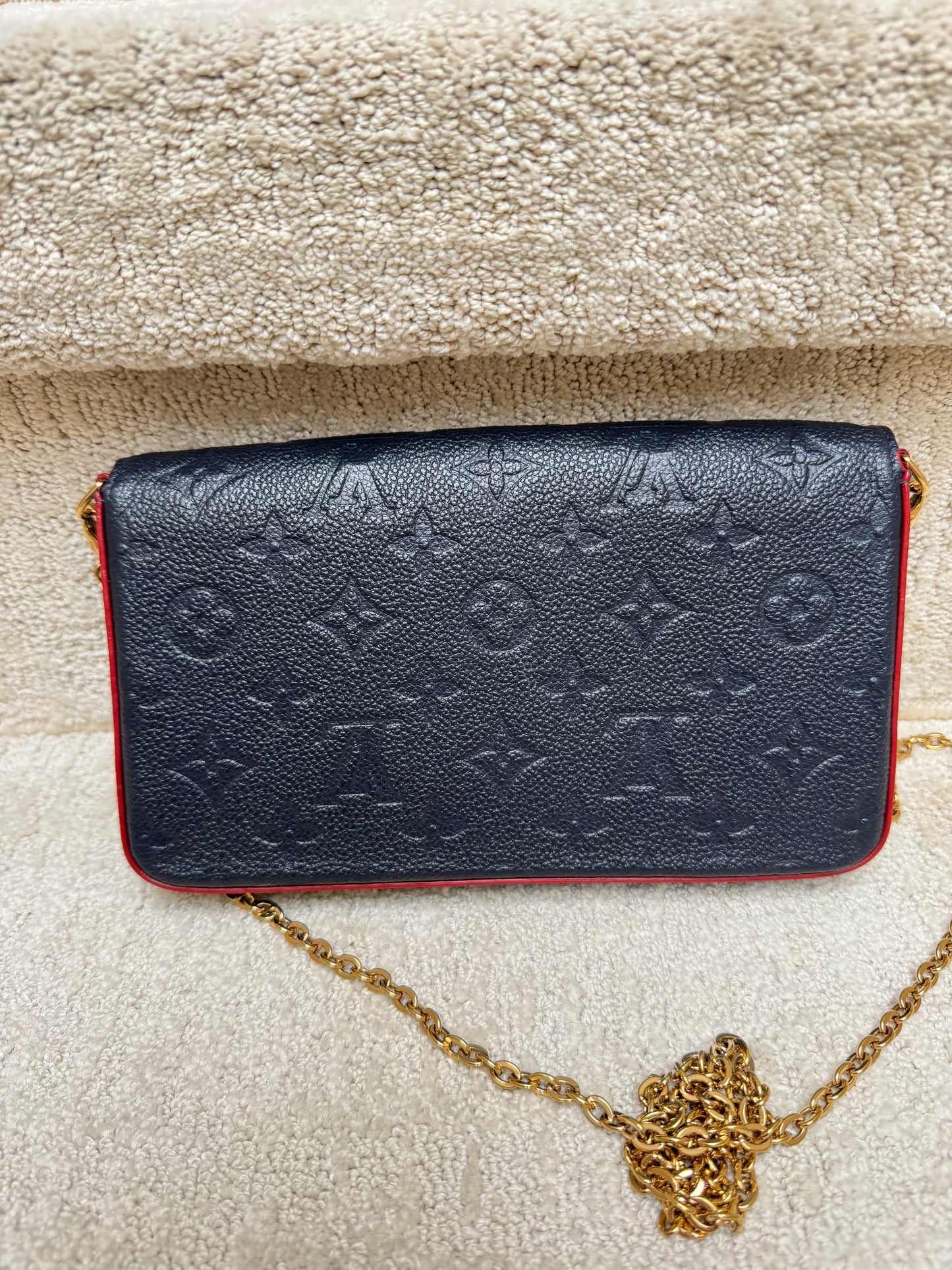 Louis VuittonEmpreinte Pochette Felicie Chain Wallet Marine Rouge