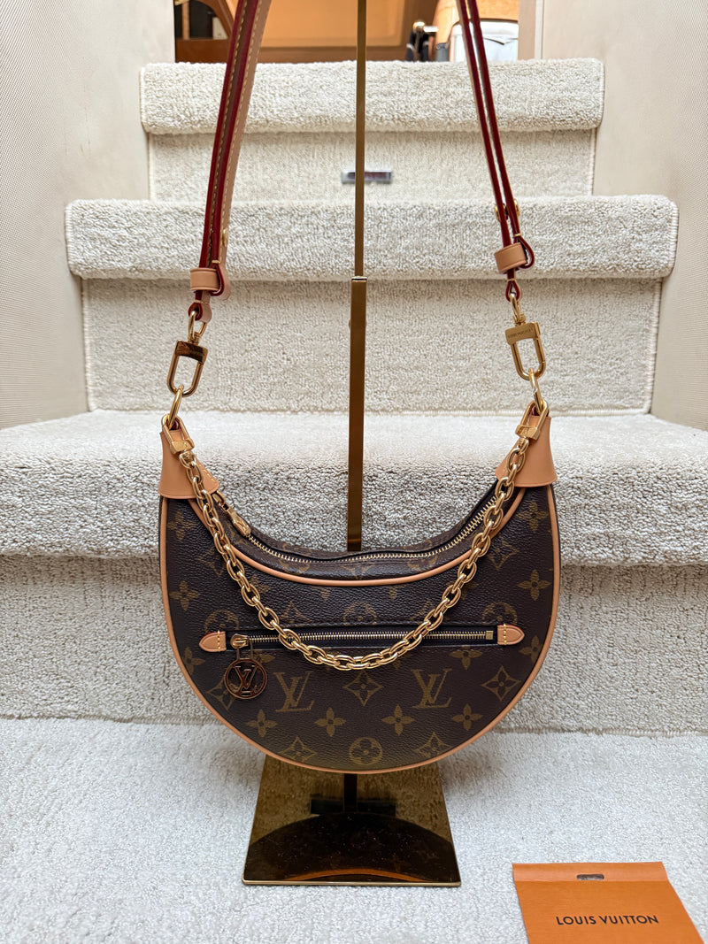 louis vuitton loop handbag in like new preowned authentic condition from purseonalshopper