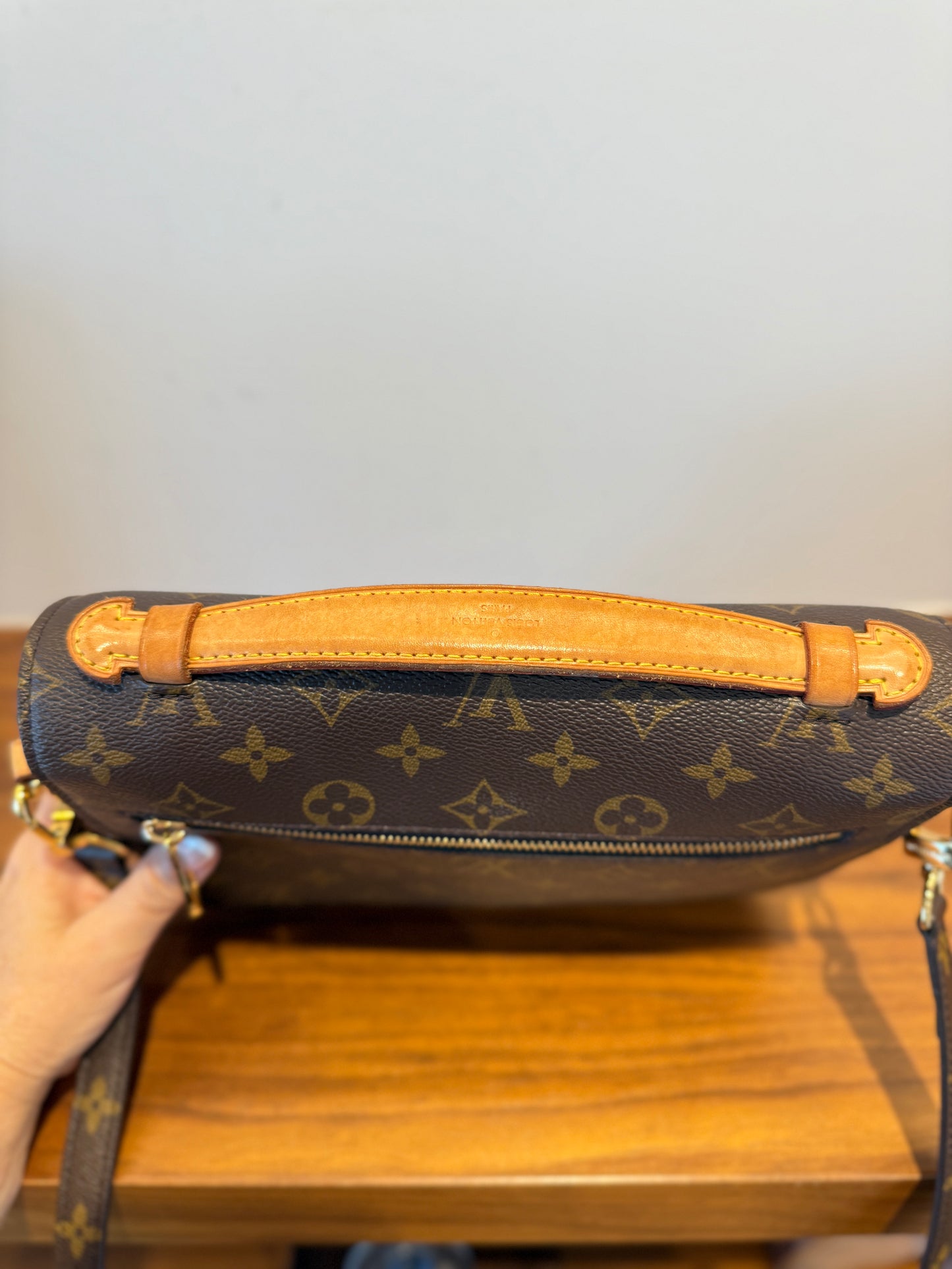Louis Vuitton Monogram Pochette Metis 2