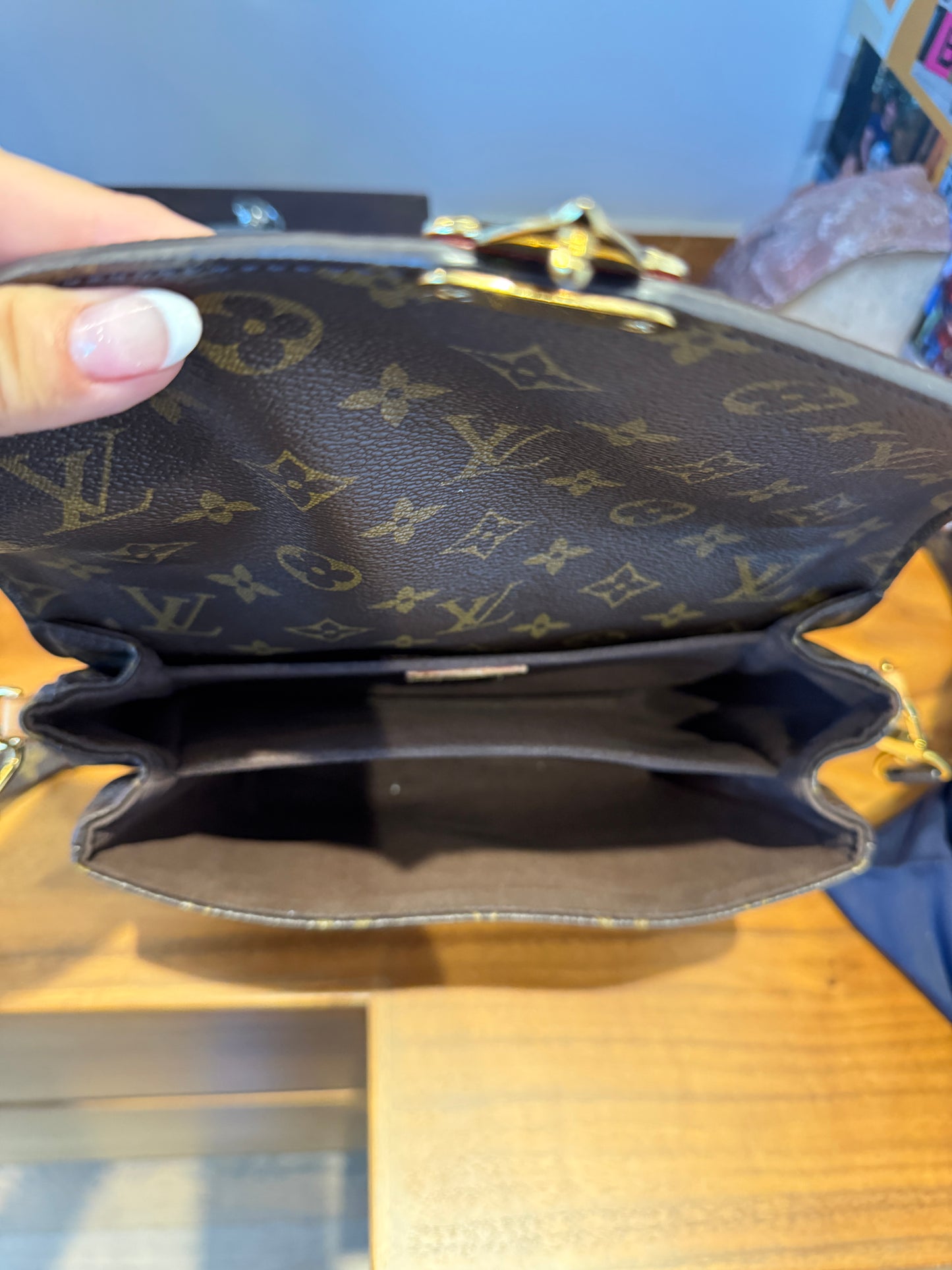 Louis Vuitton Monogram Pochette Metis 2