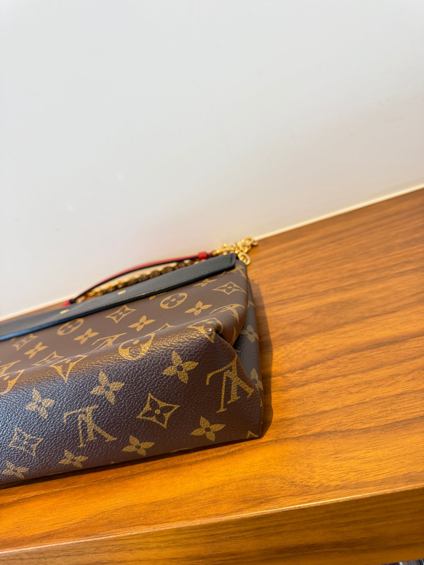 close up of back right corner of louis vuitton saint placide