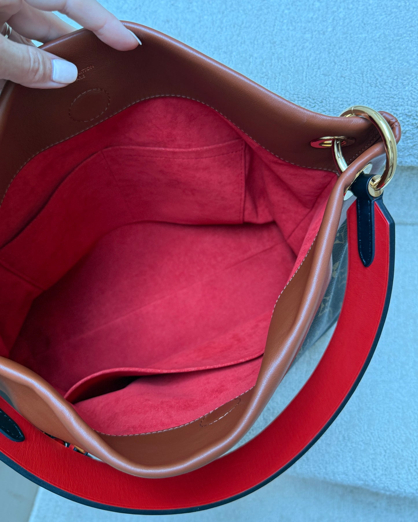 Louis Vuitton Tuileries Hobo Bag in Caramel Brown